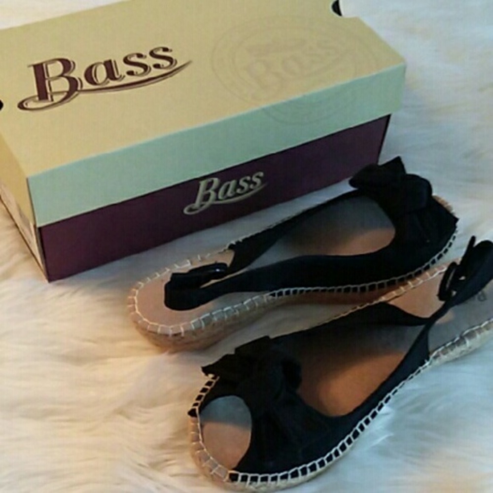 🌻Bass🌻Black Platform Sandals 7.5 M